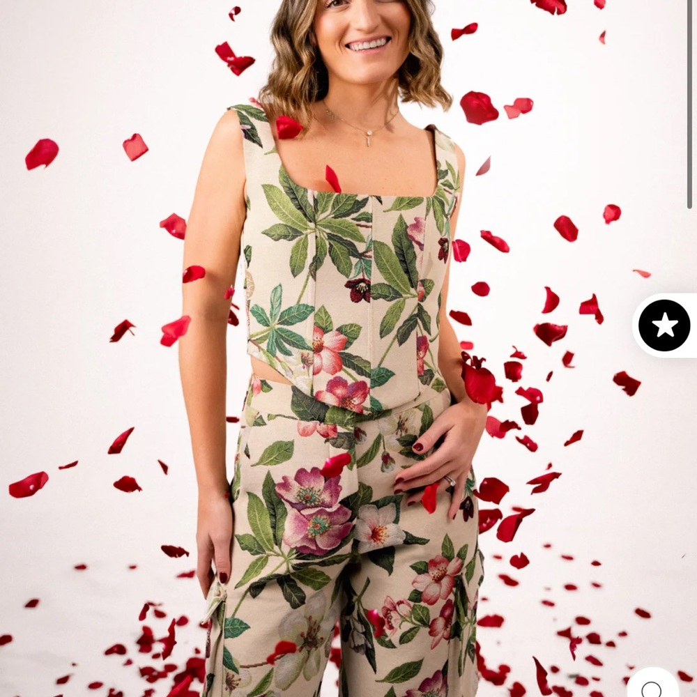 Carolina Sanz Cream and Green Botanical two piece Set - Picture 3 of 5